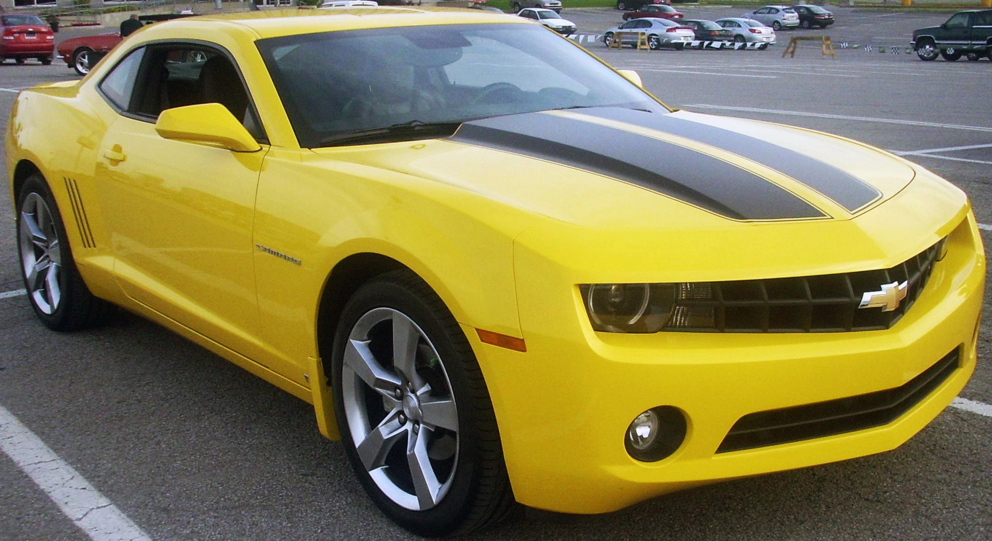 '10_Chevrolet_Camaro_(Les_chauds_vendredis_'10).webp