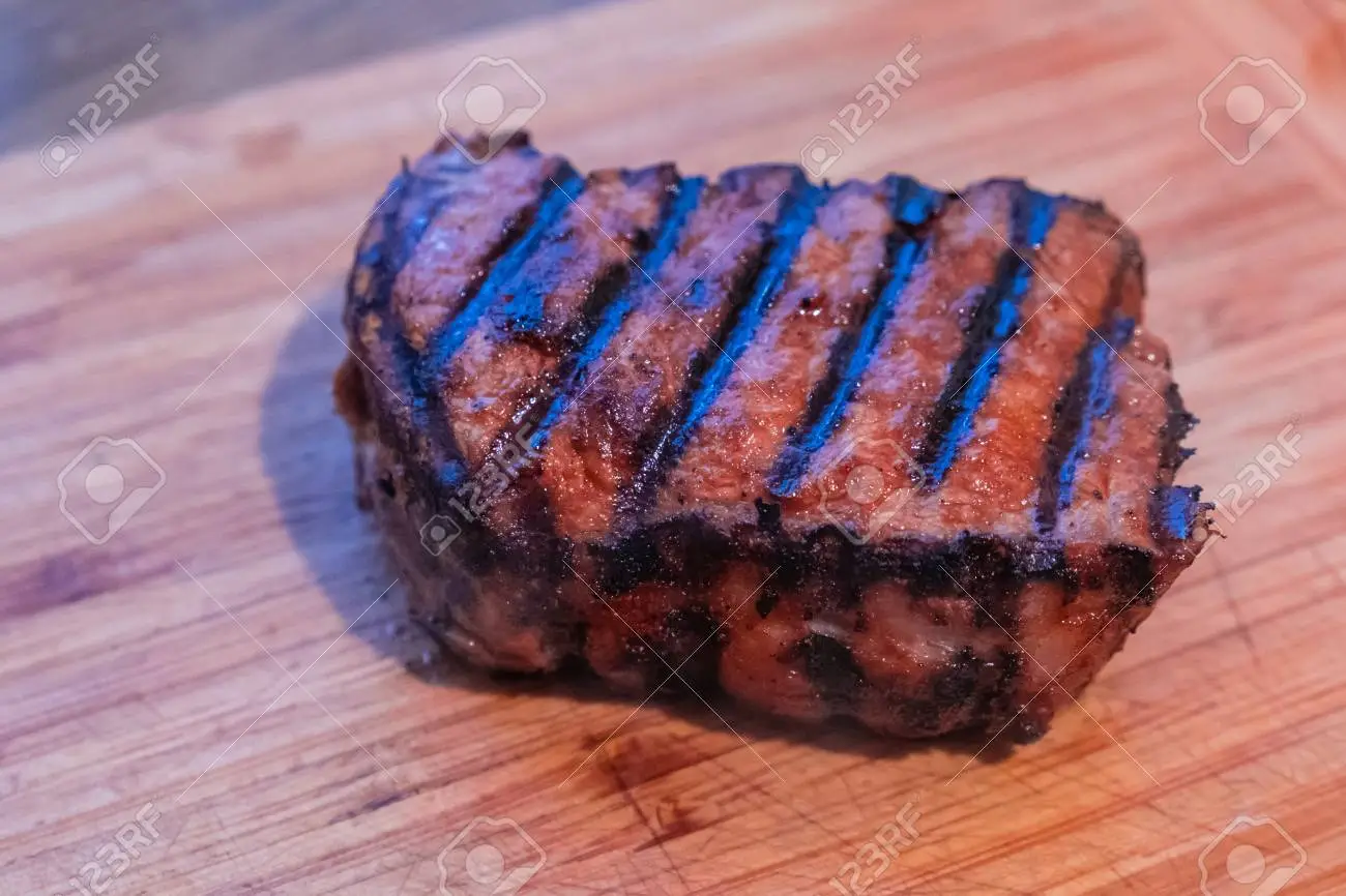 98093821-food-beef-dinner-main-course-delicious-grilled-stake-on-cutting-board.jpg