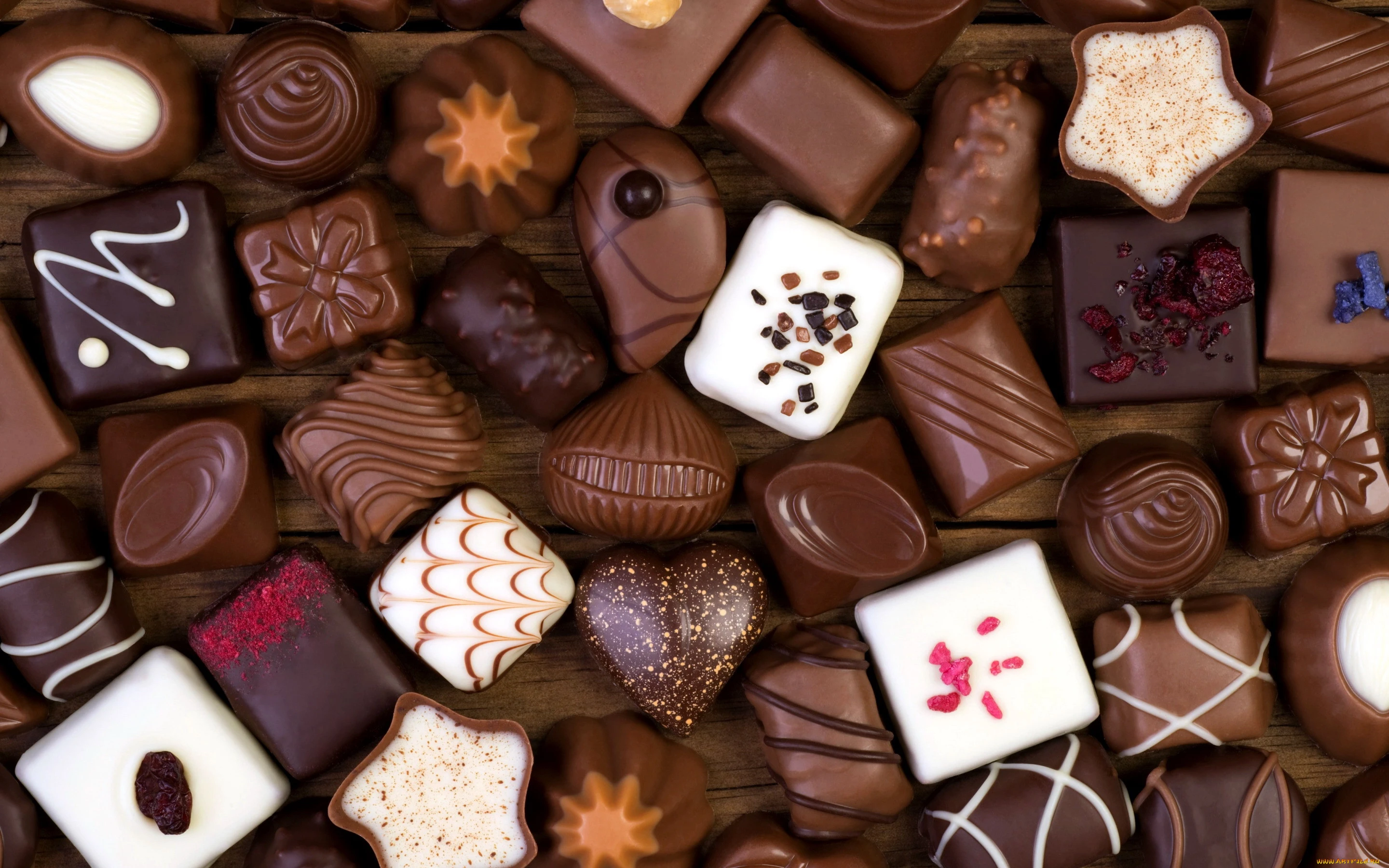 chocolate-sweets-food-1600799.webp