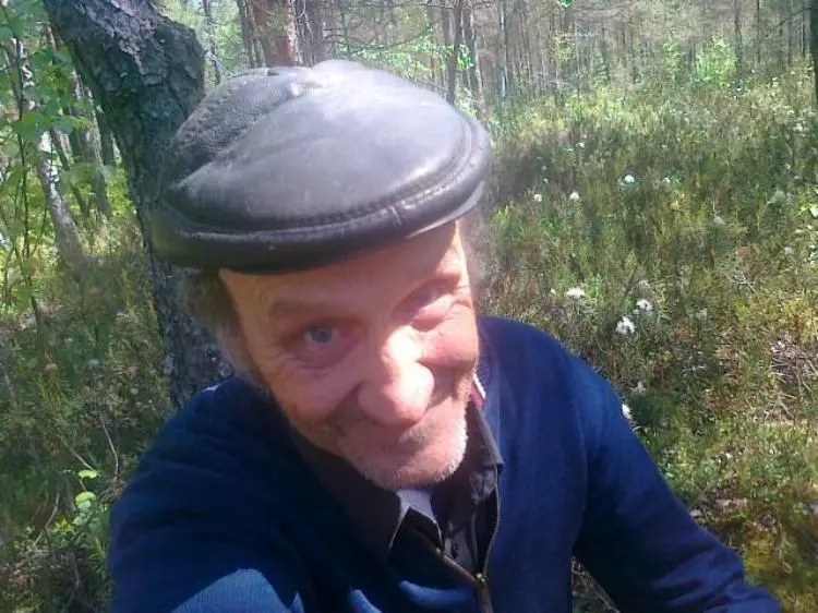 ded_otkryl_dlja_sebja_socialnye_seti_6.webp
