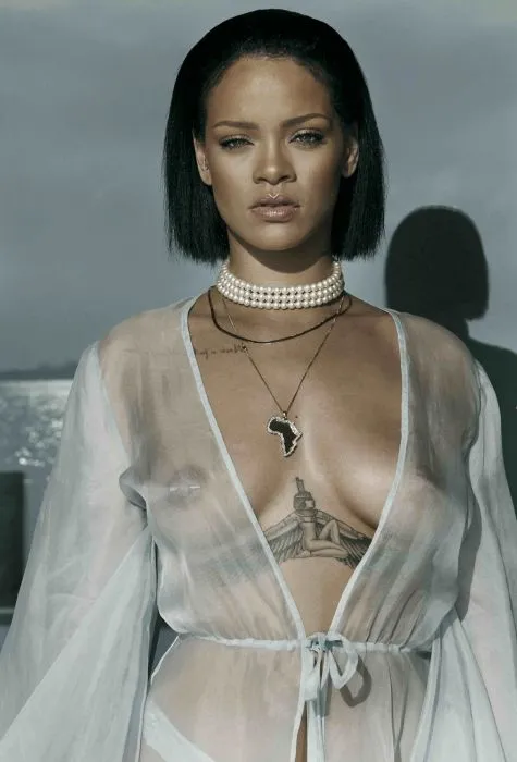 rihanna_01.webp