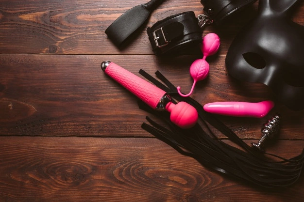 set-of-female-sex-toys-for-masturbation-and-orgasm-vibrator-and-vaginal-balls_118086-3345.jpg