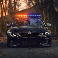 BMW750